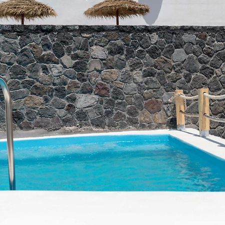 White Dream Suites Fira  Exterior foto