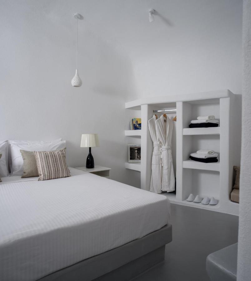 White Dream Suites Fira  Exterior foto
