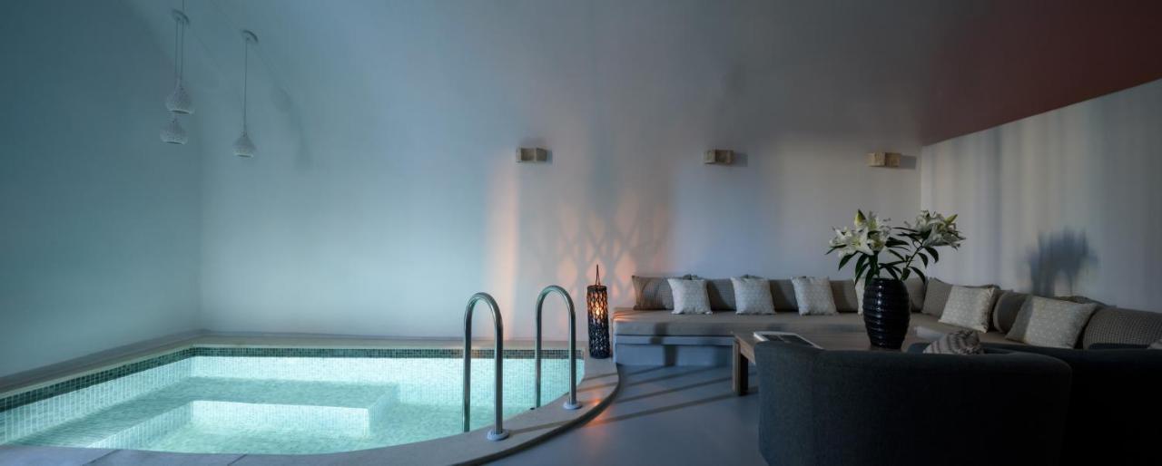 White Dream Suites Fira  Exterior foto