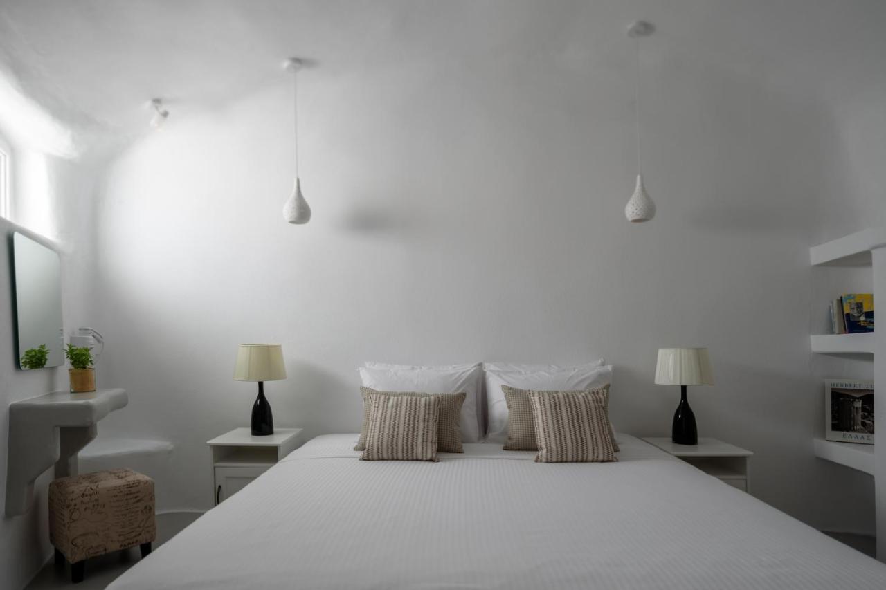 White Dream Suites Fira  Exterior foto