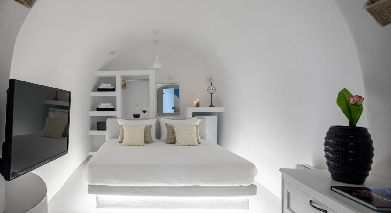 White Dream Suites Fira  Exterior foto