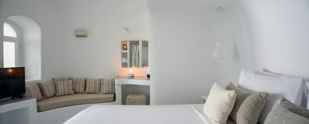 White Dream Suites Fira  Exterior foto
