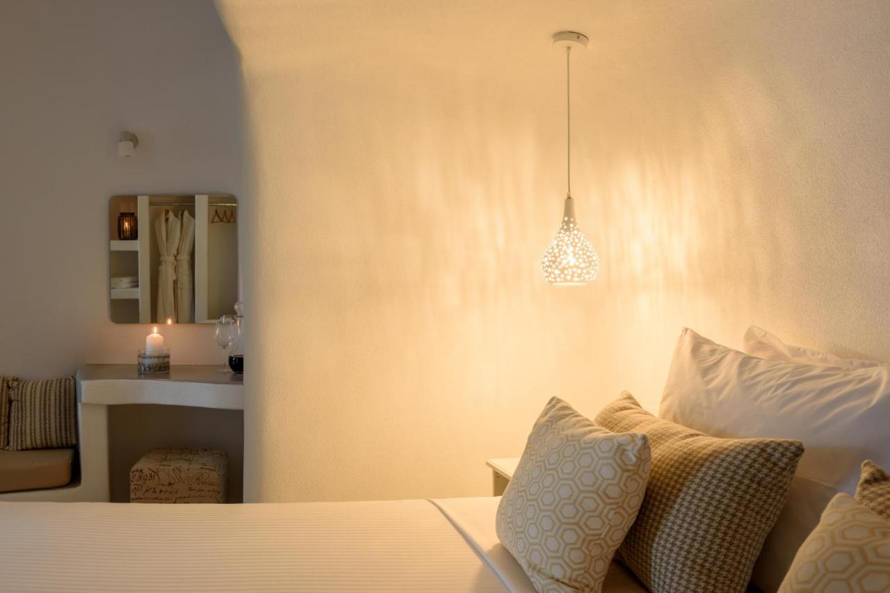 White Dream Suites Fira  Exterior foto